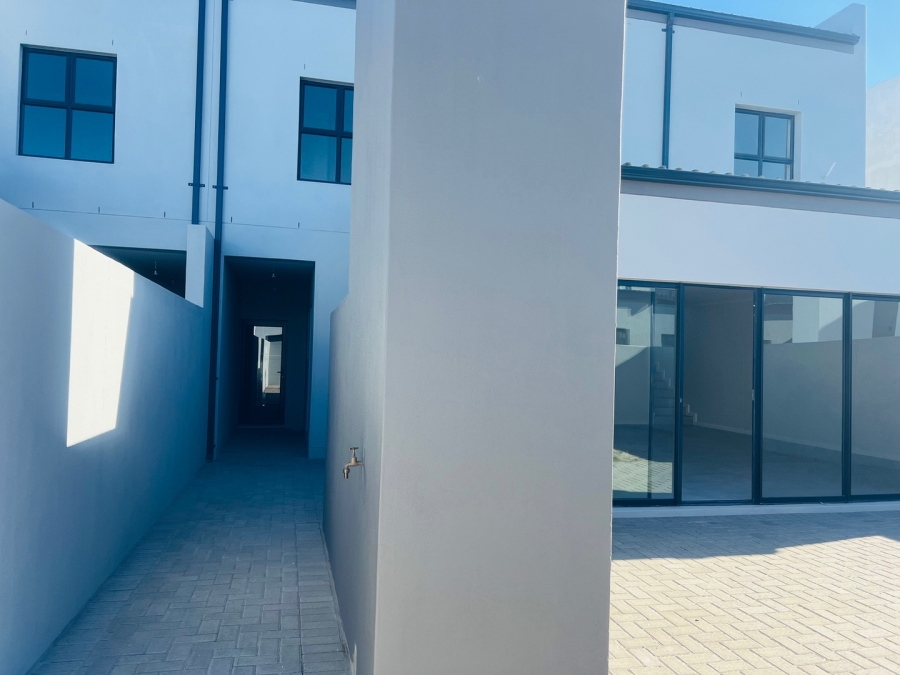 3 Bedroom Property for Sale in Sandown Western Cape